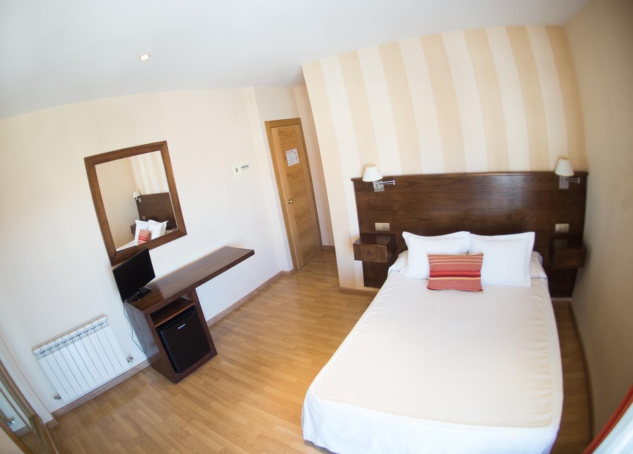 Hotel Fernando IV Martos Eksteriør billede