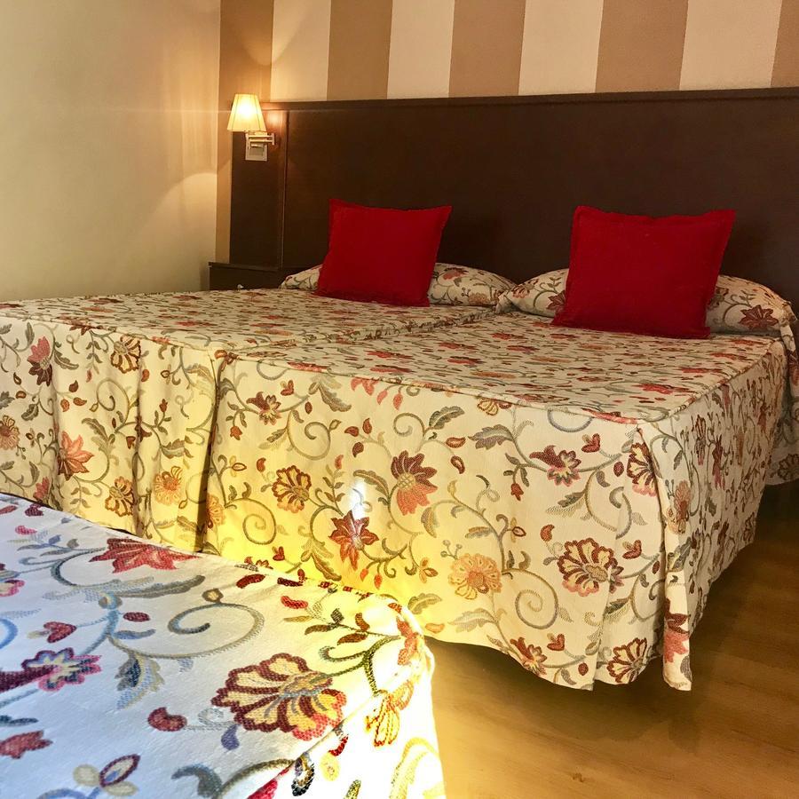 Hotel Fernando IV Martos Eksteriør billede