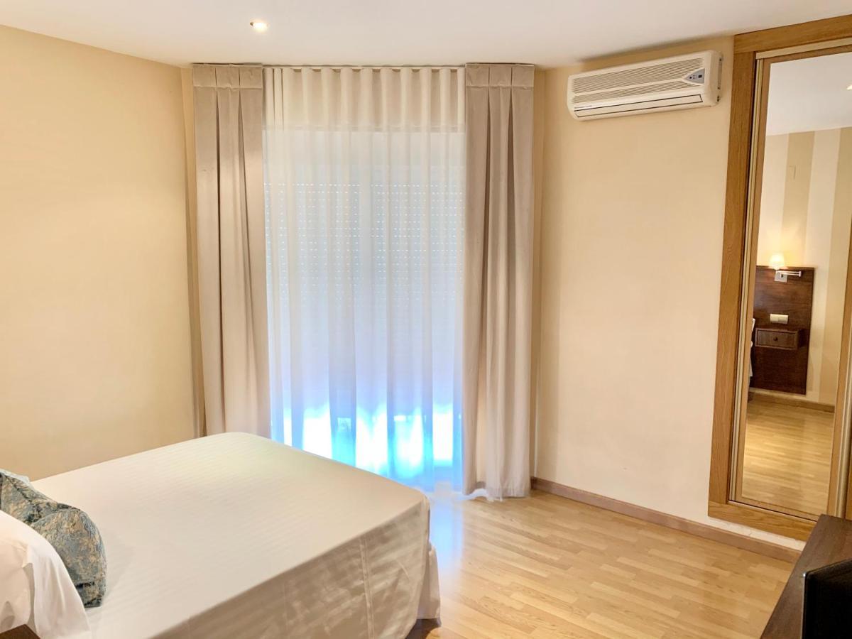 Hotel Fernando IV Martos Eksteriør billede