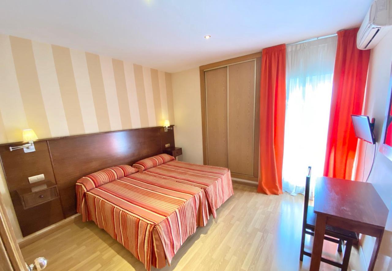 Hotel Fernando IV Martos Eksteriør billede