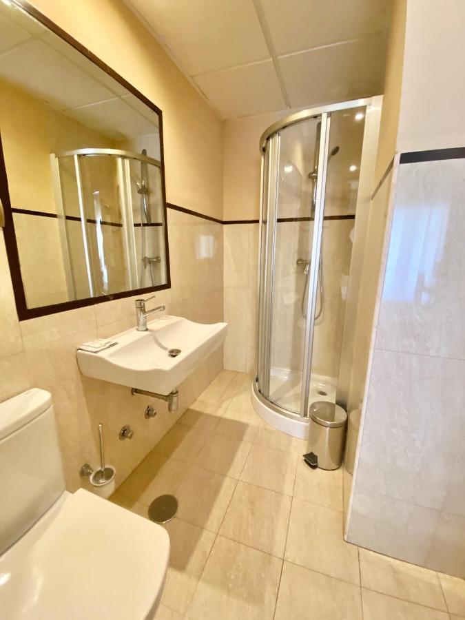 Hotel Fernando IV Martos Eksteriør billede
