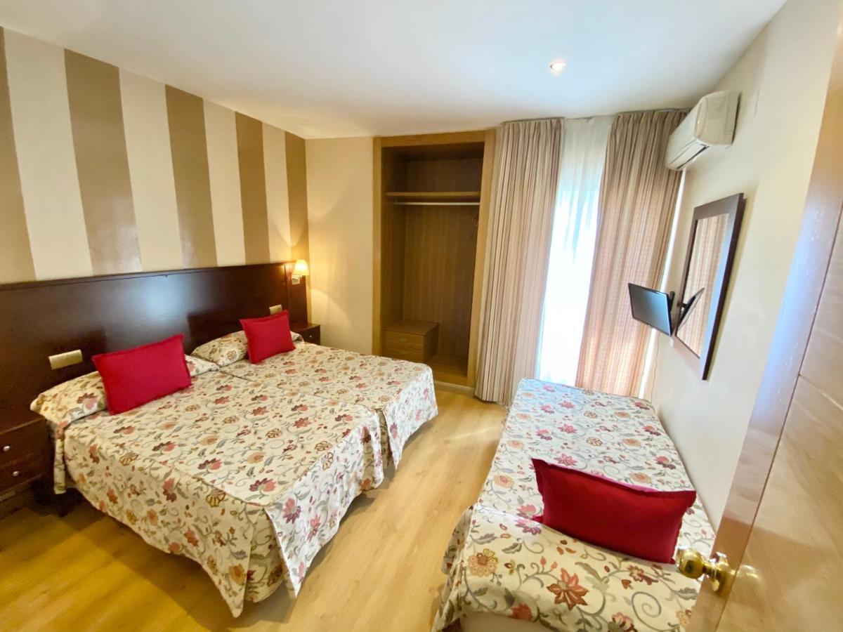 Hotel Fernando IV Martos Eksteriør billede